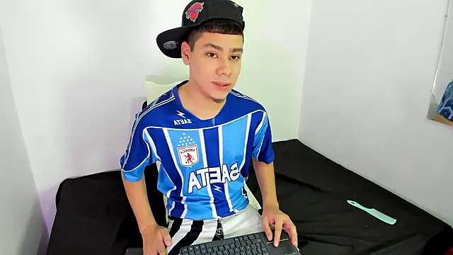 Lucastorrez01 online show from 12, 3, 2026