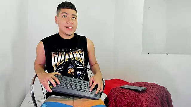 Lucastorrez01 online show from 5, 2, 2026