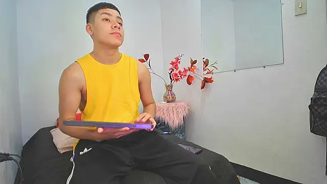 Lucastorrez01 online show from 30, 11, 2025