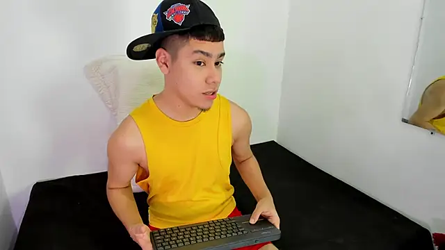 Lucastorrez01 online show from 6, 3, 2026