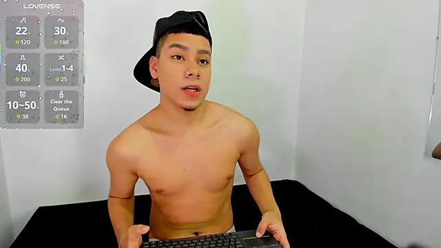 Snapshot of Lucastorrez01 chatting on 24, 4, 2026 Lucastorrez01 online show from 24, 4, 2026