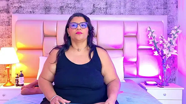 SelennaCooper online show from 7, 3, 2026