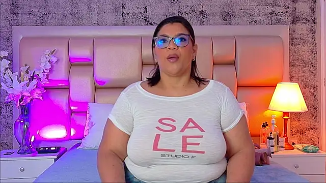 Snapshot of SelennaCooper chatting on 10, 6, 2026 SelennaCooper online show from 10, 6, 2026