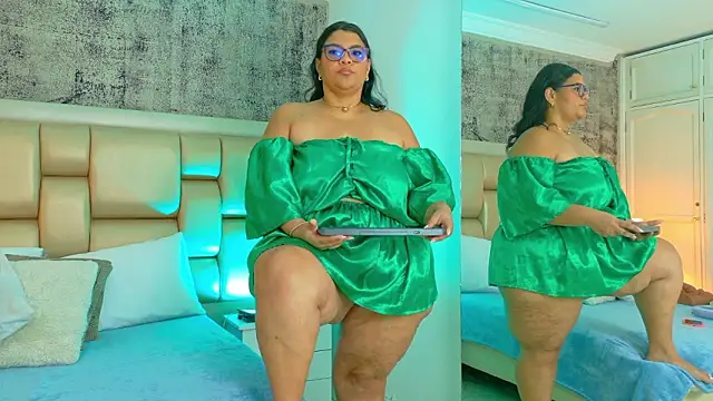 SelennaCooper online show from 17, 3, 2026