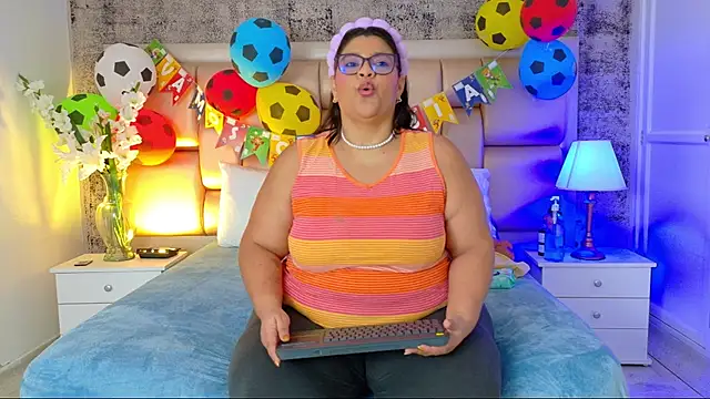 Snapshot of SelennaCooper chatting on 20, 6, 2026 SelennaCooper online show from 20, 6, 2026