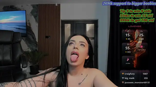 issabellaa04 online show from 7, 2, 2025