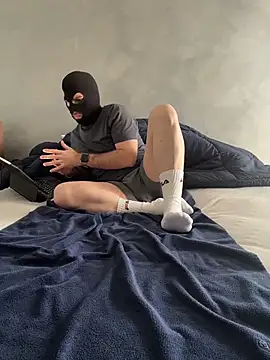 PlayWithMe95 online show from 25, 2, 2026
