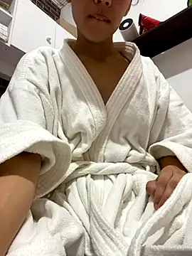 Snapshot of brunalameo chatting on 28, 11, 2025 brunalameo online show from 28, 11, 2025