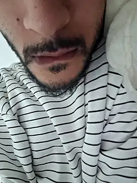 Snapshot of Riko369 chatting on 11, 4, 2026 Riko369 online show from 11, 4, 2026