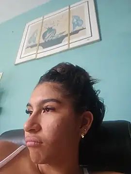 Snapshot of skinnyrox chatting on 28, 6, 2026 skinnyrox online show from 28, 6, 2026