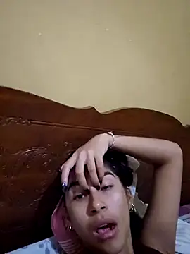 Snapshot of skinnyrox chatting on 14, 2, 2026 skinnyrox online show from 14, 2, 2026