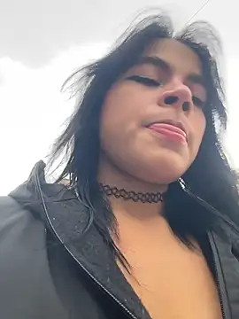 Sophie wyld online show from 16, 11, 2025