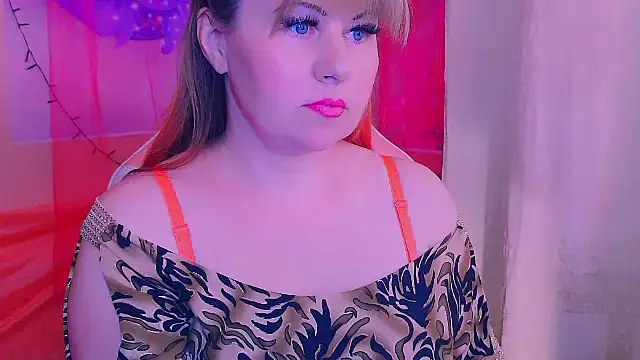 BESTLOLA online show from 2, 4, 2026