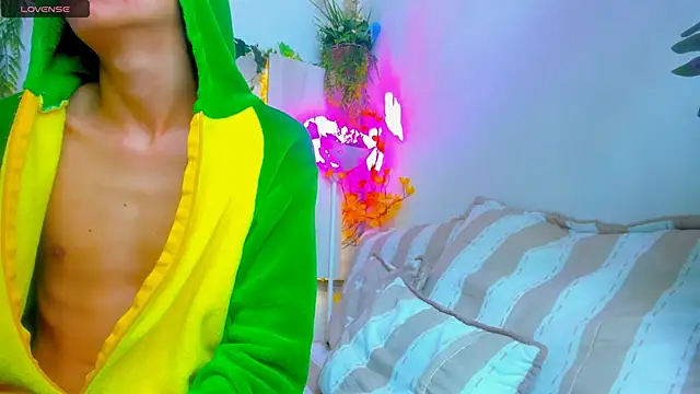 Twinkk Guy online show from 22, 11, 2025