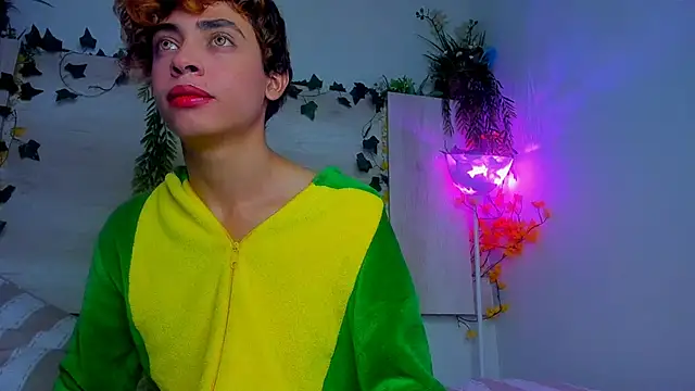 Twinkk Guy online show from 19, 11, 2025