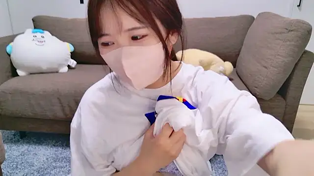 Nemu chan  online show from 11, 5, 2026