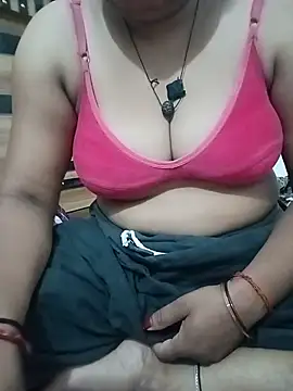 Snapshot of Menka_cut34 chatting on 29, 6, 2026 Menka cut34 online show from 29, 6, 2026