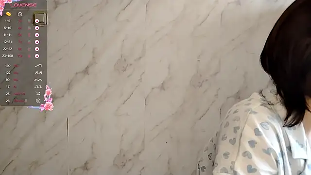 Snapshot of TianaMeiser chatting on 1, 2, 2026 TianaMeiser online show from 1, 2, 2026