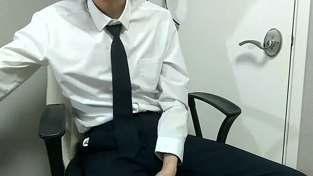 Snapshot of minhyuck001 chatting on 24, 11, 2025 minhyuck001 online show from 24, 11, 2025