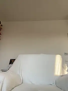 Snapshot of lunababy77 chatting on 25, 2, 2026 lunababy77 online show from 25, 2, 2026