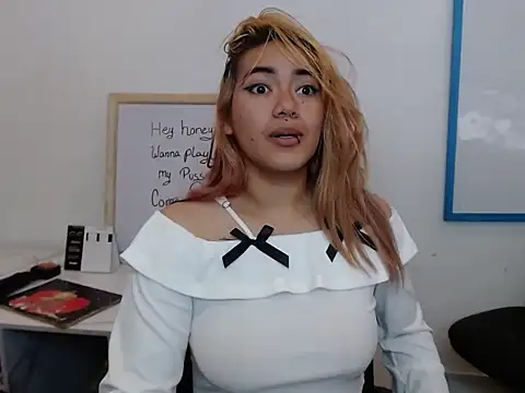 KloeeCavallier online show from 25, 2, 2026