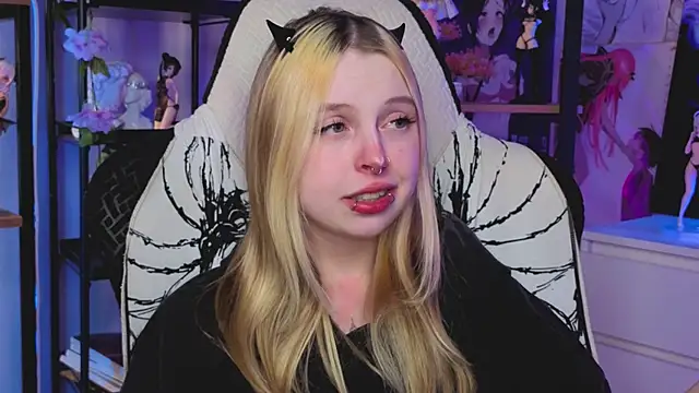 ElvenQueen online show from 5, 12, 2025