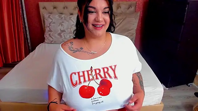Snapshot of SpicyCarlaXX chatting on 10, 6, 2026 SpicyCarlaXX online show from 10, 6, 2026
