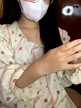 Hanni 22 online show from 27, 11, 2025