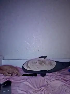 carolinakis  online show from 5, 12, 2025