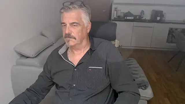 Buidapest online show from 8, 1, 2026