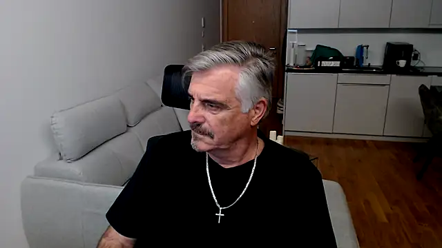 Buidapest online show from 21, 11, 2025