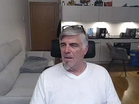 Buidapest online show from 12, 4, 2026