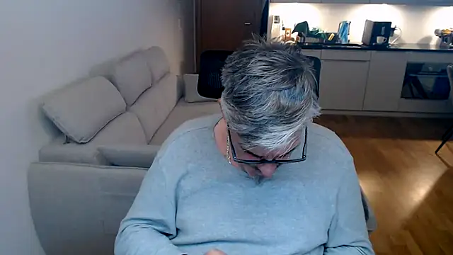 Buidapest online show from 16, 2, 2026