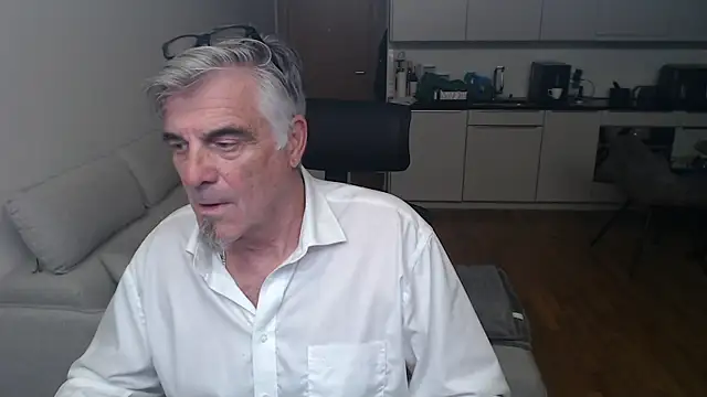 Buidapest online show from 5, 4, 2026