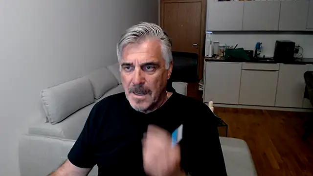 Buidapest online show from 17, 11, 2025