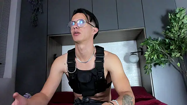 Snapshot of Brandon_starkk chatting on 28, 11, 2025 Brandon starkk online show from 28, 11, 2025