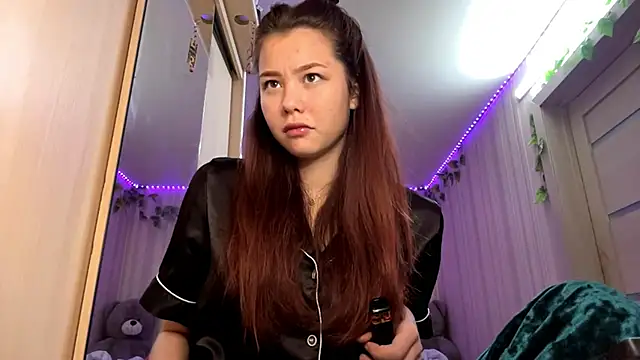 CutieSlim online show from 2, 12, 2025