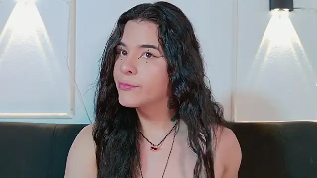 Angel-umbra online show from 4, 4, 2026