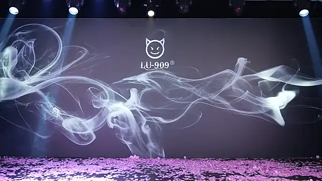 LU-909 online show from 2, 12, 2025