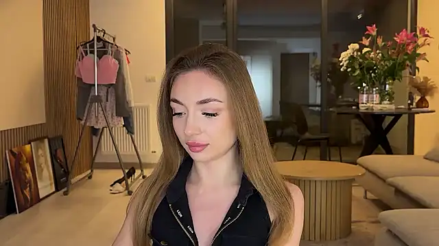 Jolienne online show from 11, 3, 2026