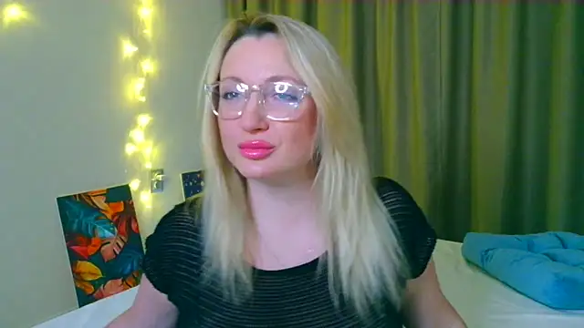 MilaLove   online show from 19, 11, 2025