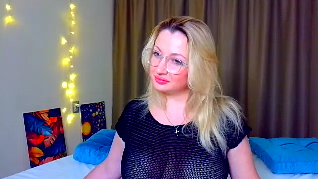 MilaLove   online show from 28, 11, 2025