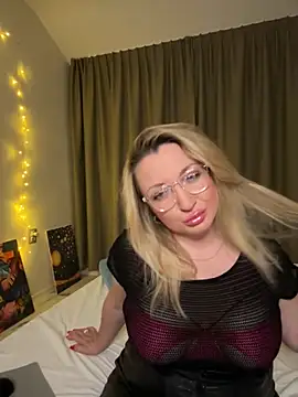 MilaLove   online show from 18, 11, 2025