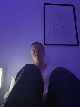 Sandrasnoww online show from 25, 11, 2025