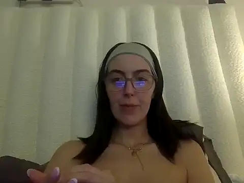 mollyplaysxo online show from 22, 2, 2026