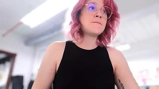 winestaindlips online show from 25, 11, 2025