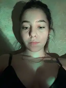 Anoraaa8A online show from 17, 3, 2026