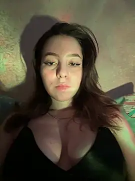 Anoraaa8A online show from 7, 4, 2026