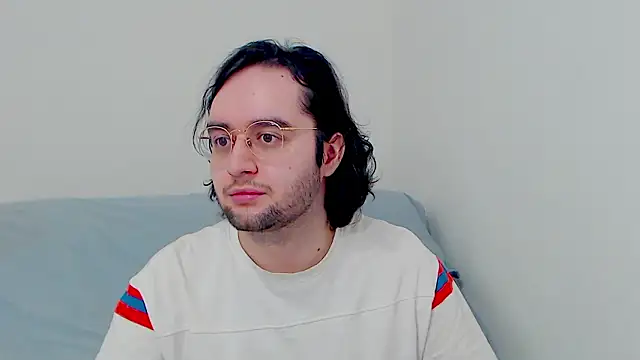 Snapshot of eren_jaeger2000 chatting on 1, 2, 2026 eren jaeger2000 online show from 1, 2, 2026