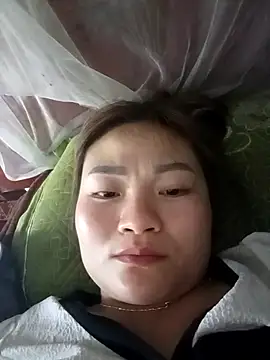 Snapshot of Lee-Thee chatting on 6, 2, 2026 Lee-Thee online show from 6, 2, 2026